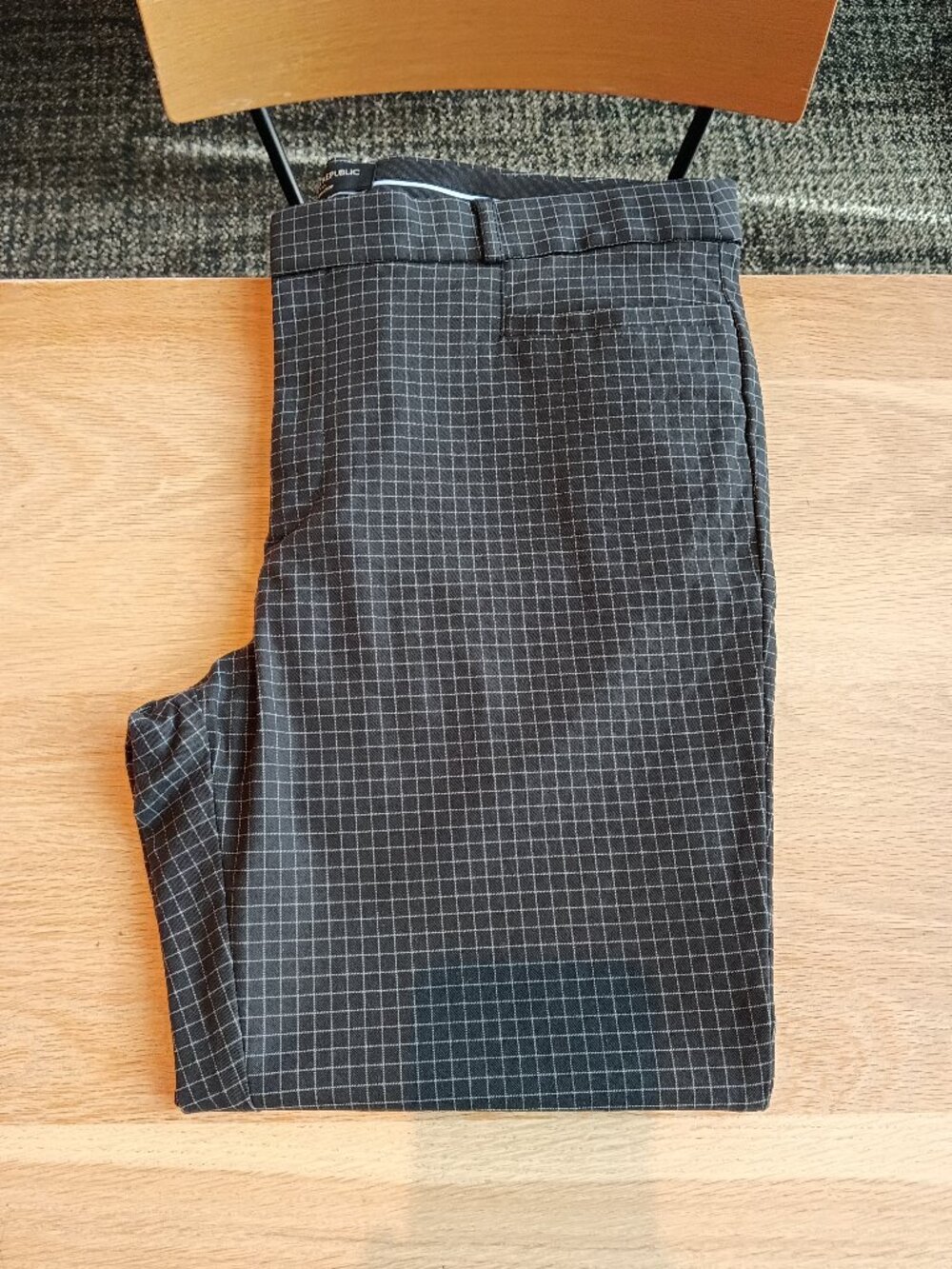 BANANA REPUBLIC FACTORY sloan grid slim crop pants (sz14)